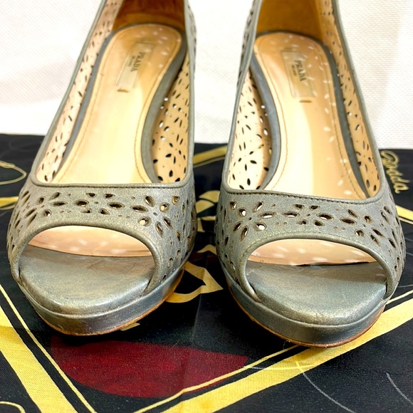 Prada Peep Toes 3” Heels Size EU 36=US 6 - Picture 4 of 10